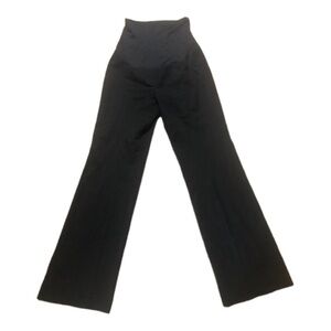 Maternity Crossover  Jeans Size 8 M in Excellent Used